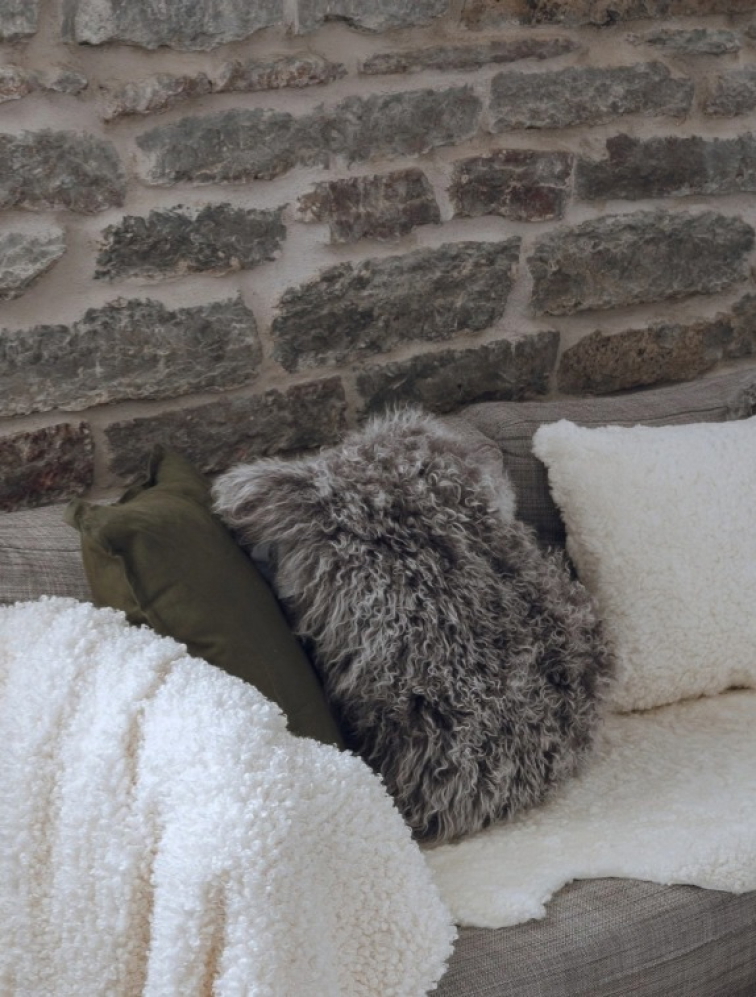 Tibetská kožešina černá Snowtop, 95x55 cm