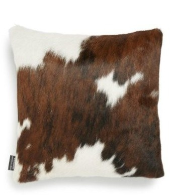 Polštář hovězí kůže Patty, hnědo-bílá, 45x45 cm