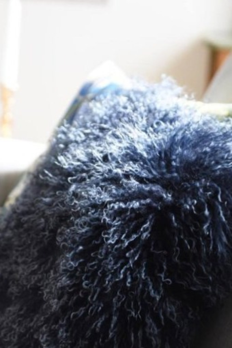 Polštář tibetská kožešina Shansi, modrá Blue Lighttop, 40x40 cm