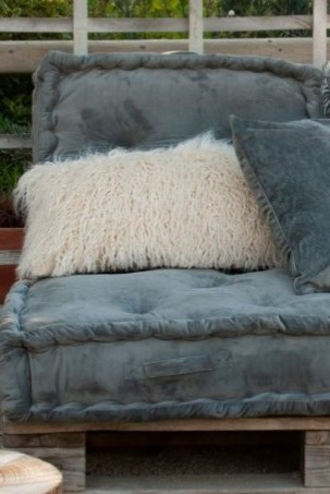 Povlak na polštář Mongolian Ecru, slonová kost, umělá kožešina, 60x30 cm