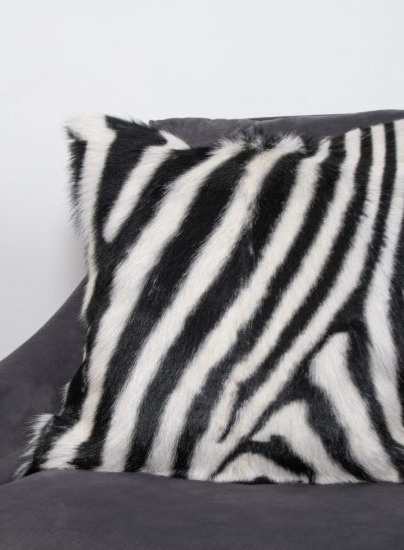 Polštář kozí kůže Zebra, 45x45 cm