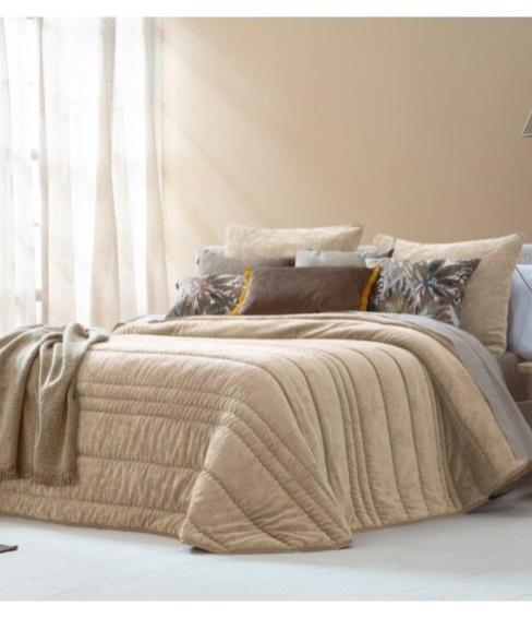 Přehoz na postel Nui Arena, béžový, 270x270 cm, se 2 povlaky na polštáře