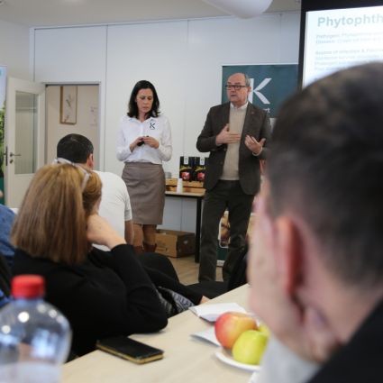 Vzdelávanie v ochrane a výžive drobného ovocia 2026 - prehľad odborného podujatia v Dunajskej Lužnej