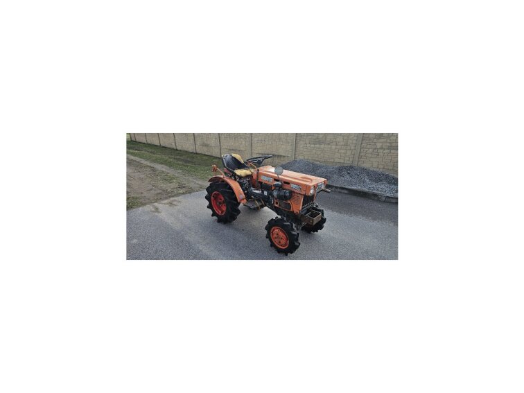 Malotraktor Kubota B5001 4x4