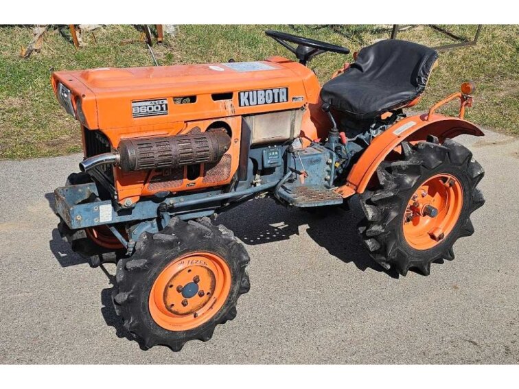 Malotraktor Kubota B6001 4x4