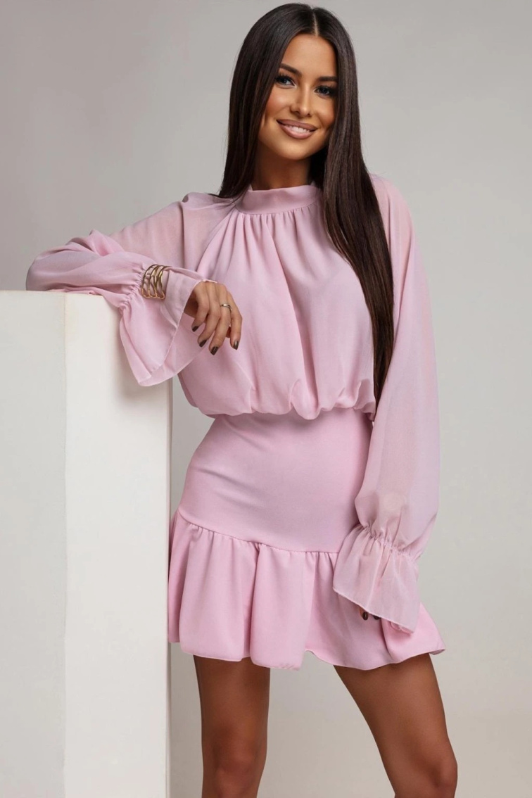 Šaty na prvé jarné dni: čo nosiť, keď je ešte chladno