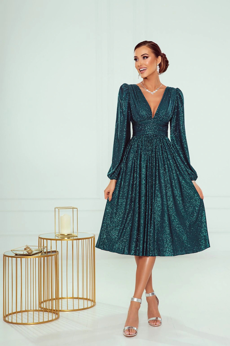 Šaty na vánoční večírek