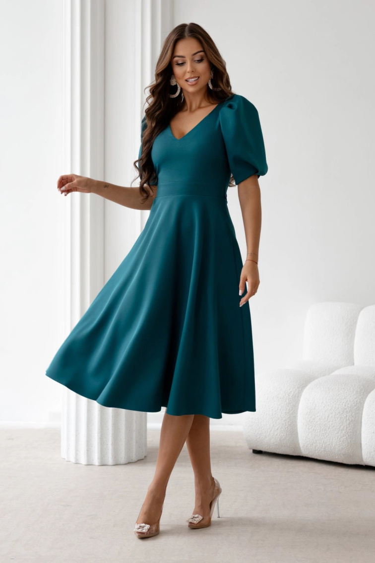 Ve vánočních barvách: Vybíráme šaty ke stromku