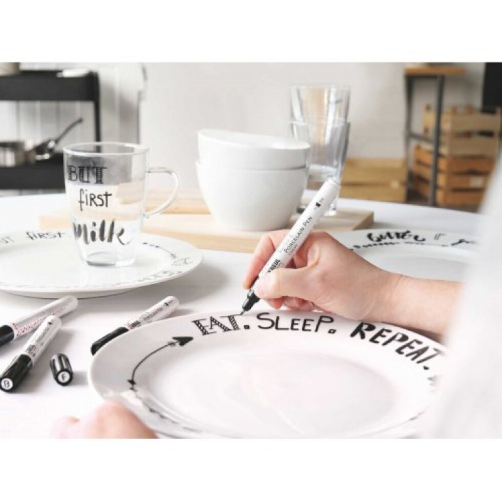 Sada fixů na porcelán a sklo HANDLETTERING 4 ks