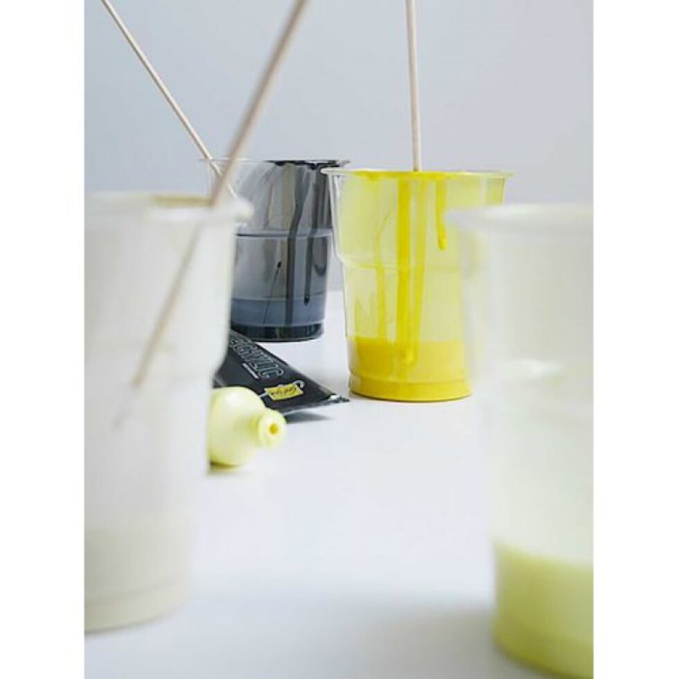 Pouring fluid akrylové médium SOLO GOYA 750 ml