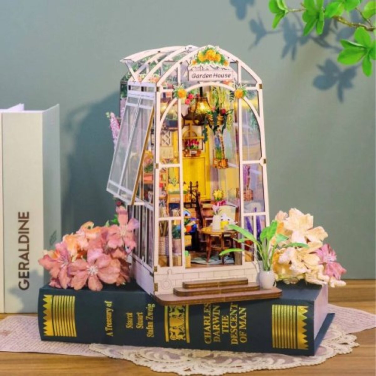 Book Nook sada - Skleník plný květin
