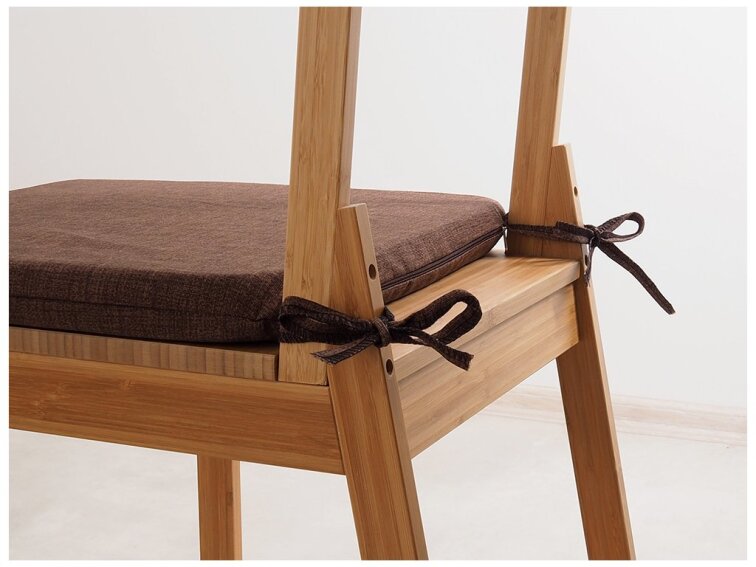 Sedák 40 x 40 cm se šňůrkami - Hnědý