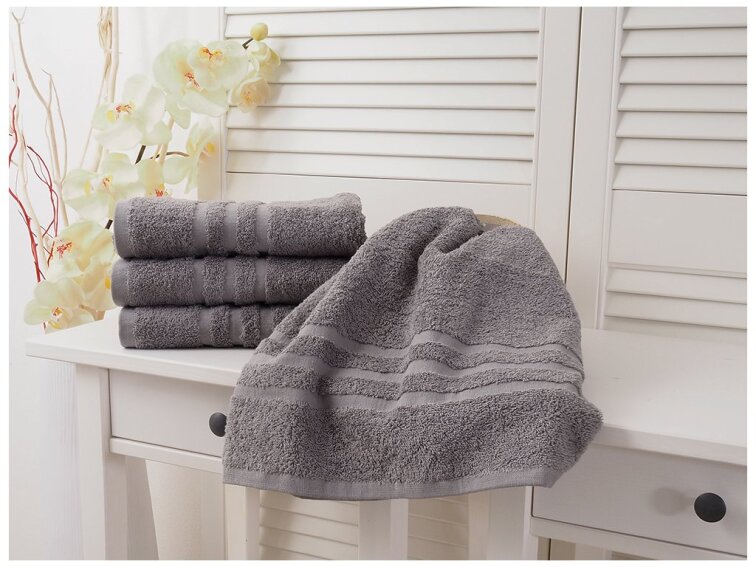 Bavlněný froté ručník Classic - Stříbrný