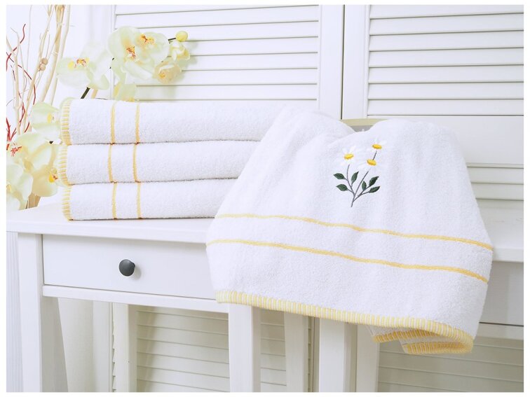 Ručník s výšivkou 50x90 Heřmánek - Bílá