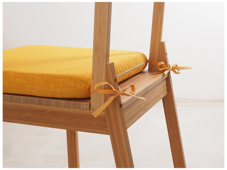 Sedák 40 x 40 cm se šňůrkami - Žlutý