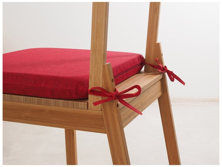 Sedák 40 x 40 cm se šňůrkami - Červený