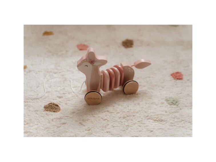 Little Dutch Ťahacia srnka drevená Fairy Garden