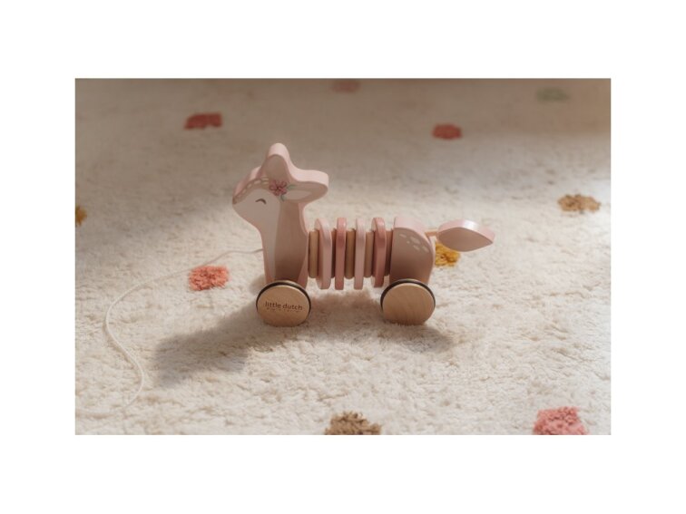 Little Dutch Ťahacia srnka drevená Fairy Garden