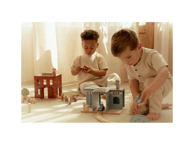 Little Dutch Hasičská stanica drevená