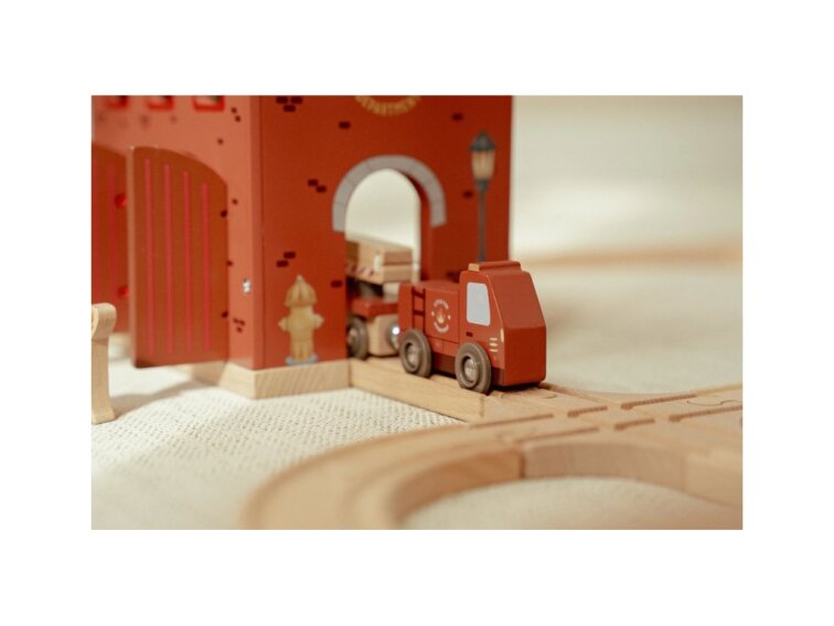 Little Dutch Hasičská stanica drevená