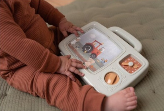 Little Dutch Hudobná televízia Farma