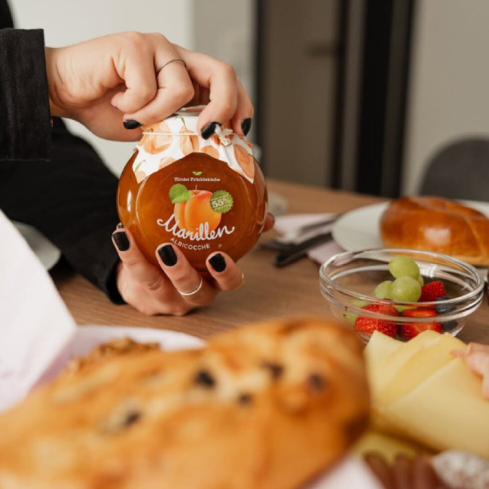 Marhuľový džem v retro balení 55 % UWE 460 g