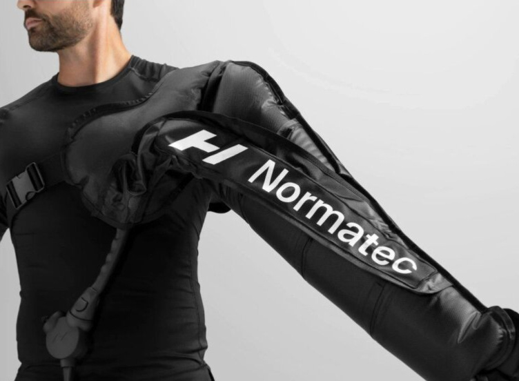 Kompresní lymfodrenážní rukávy Normatec Pulse