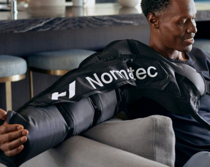 Kompresní lymfodrenážní rukávy Normatec Pulse