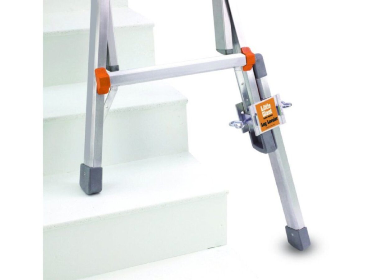 Little Giant - leg straightener