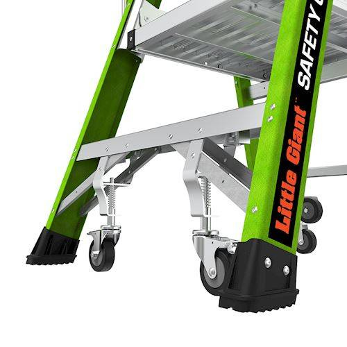 Little Giant - Mobile platform ladder with Safety Cage 2.0