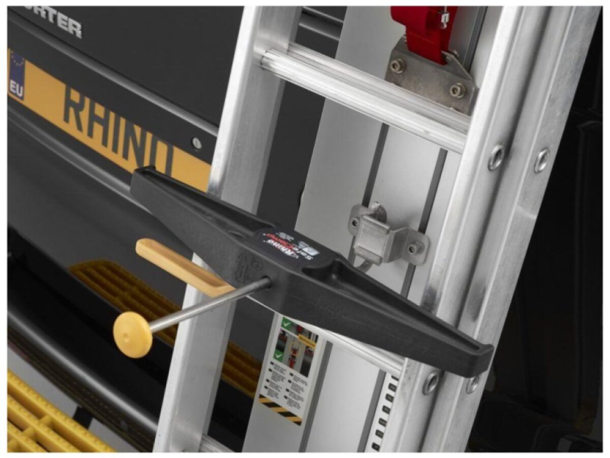 Rhino SafeClamp – Universal ladder holder