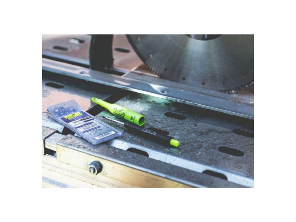 Pica Dry - Waterproof marking leads for wet tile cutting