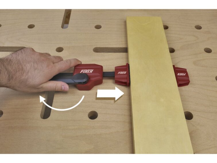 Piher | Ploché svěrky do děrovaných stolů TCH