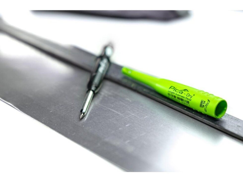 Pica - Metal set with drawing needle