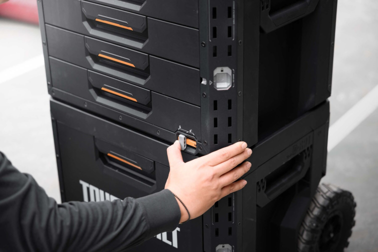 ToughBuilt | StackTech® – pojízdný box na nářadí s 1× hlubokou zásuvkou