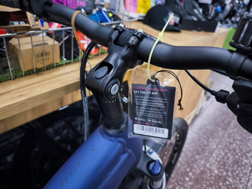 Bulls Lacuba EVO Cross 925Wh Wave, trekové elektrokolo