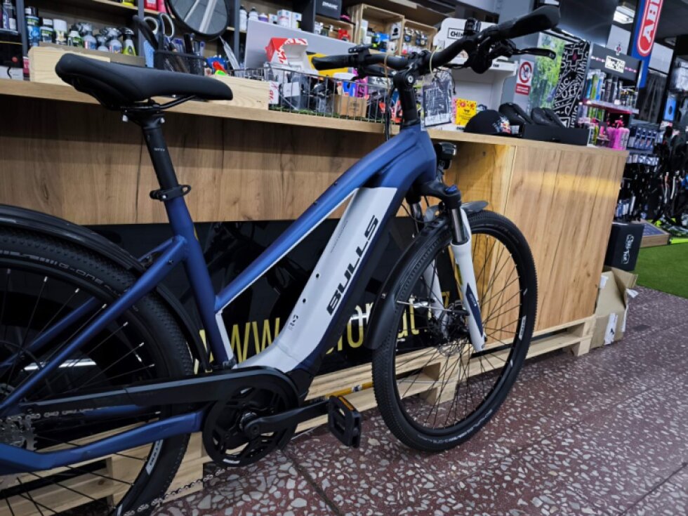 Bulls Lacuba EVO Cross 925Wh Wave, trekové elektrokolo