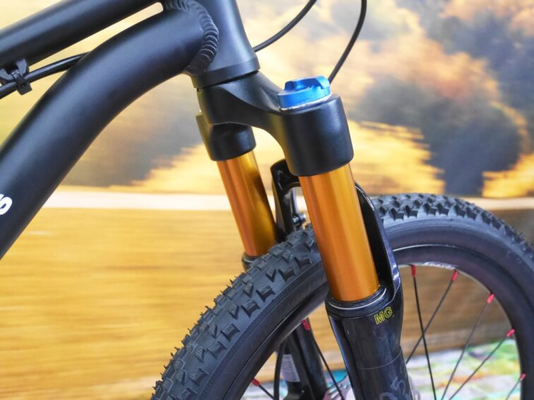 KUbikes 20S MTB Disc Black, 8,8kg, lehké dětské kolo