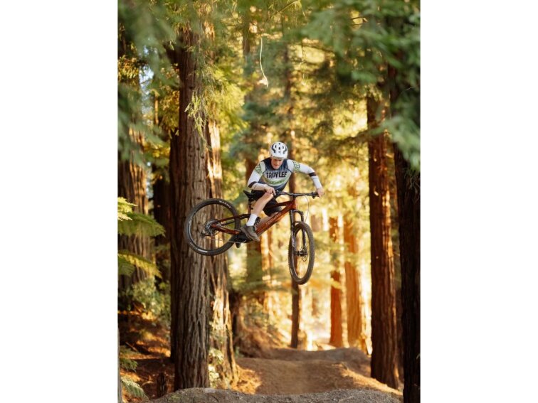 Teewing Turbo Force PRO - motor DJI Avinox, 800Wh - celoodpružené elektrokolo