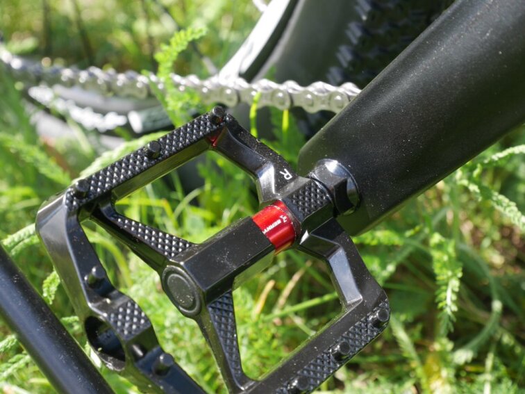 Lehké dětské kolo BEANY BLASTER XC 20 - černá 7,9kg