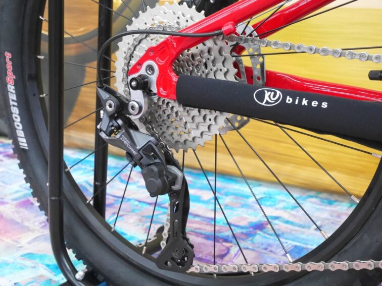 KUbikes 24S MTB Disc Red, 10,2kg, lehké dětské kolo