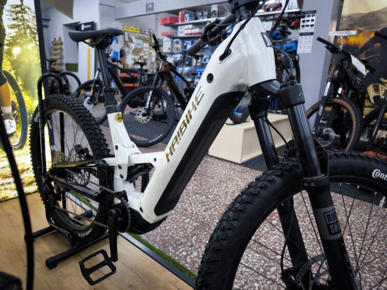 Haibike Alltrail 8 Low 27,5", 800Wh, celoodpružené kolo s nízkým nástupem