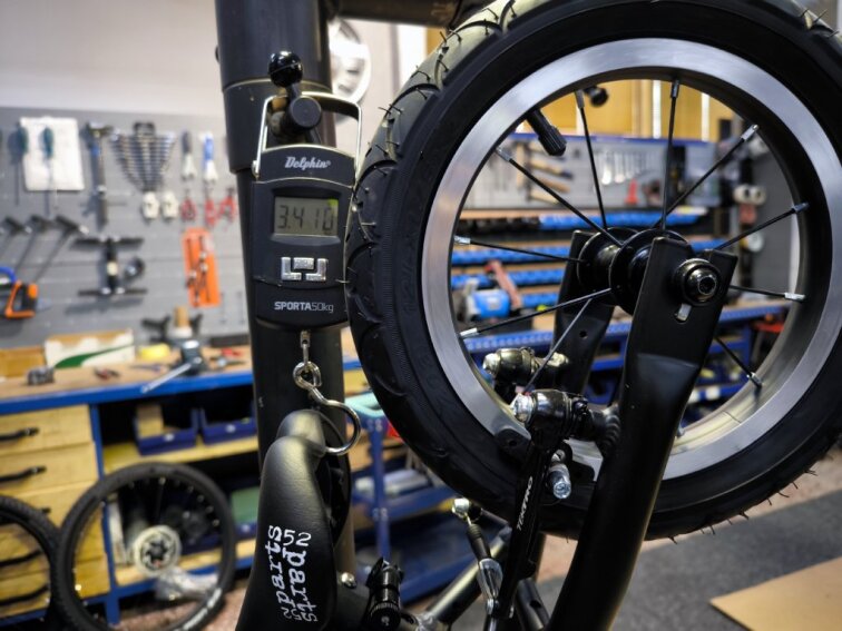 Odrážedlo KUbikes 12, 3,4kg