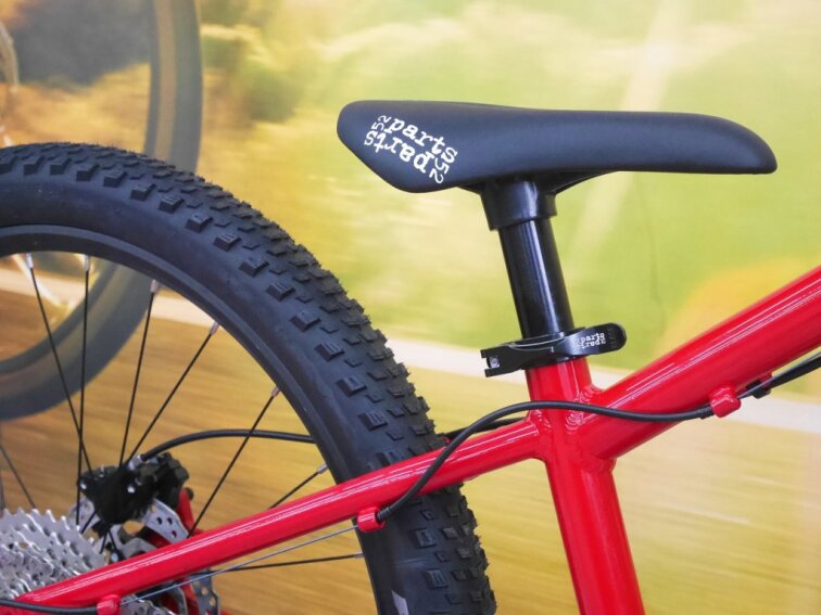 KUbikes 24S MTB Disc Red, 10,2kg, lehké dětské kolo