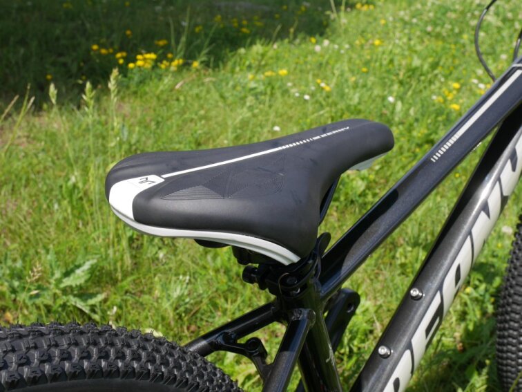 Lehké dětské kolo BEANY BLASTER XC 20 - černá 7,9kg