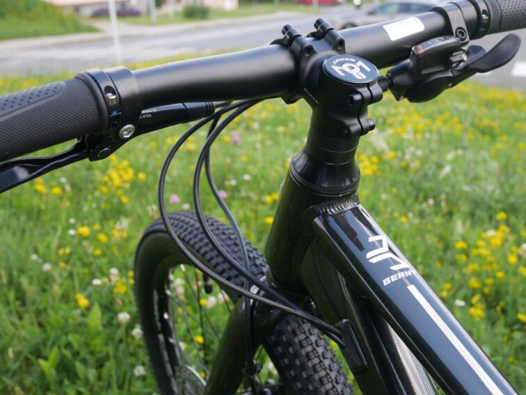 Lehké dětské kolo BEANY BLASTER XC 20 - černá 7,9kg