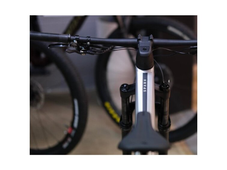 SCOTT Spark 970 silver, celoodpružené kolo