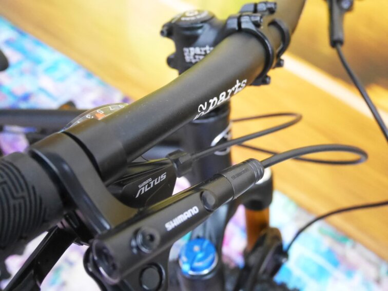 KUbikes 20S MTB Disc Black, 8,8kg, lehké dětské kolo