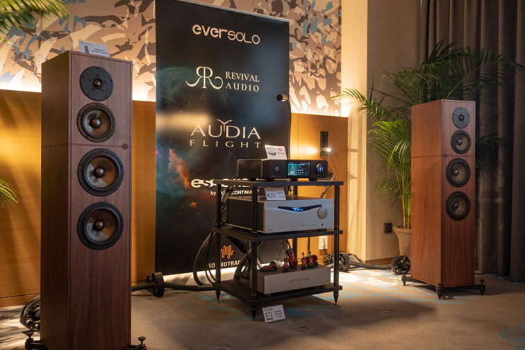 Bassocontinuo Essenza Neutron