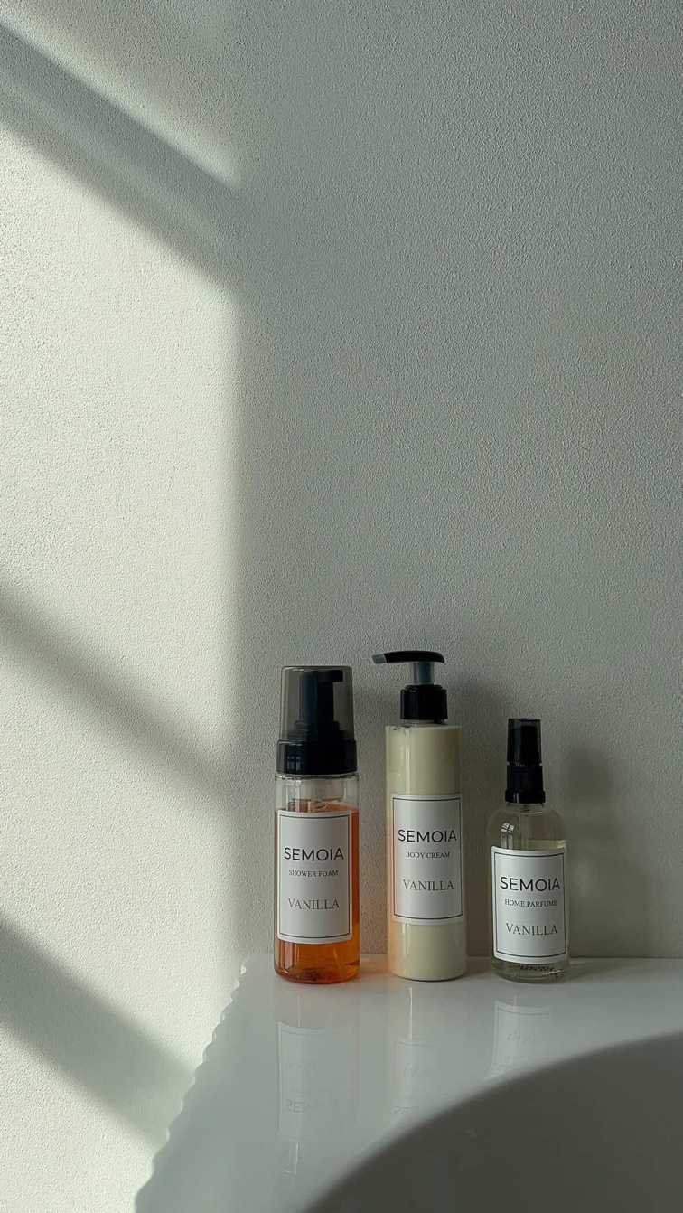 Hydratační a vyživující vanilková sada (krém, pěna a interiérový parfém)